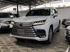 Lexus LX 2022 Off white