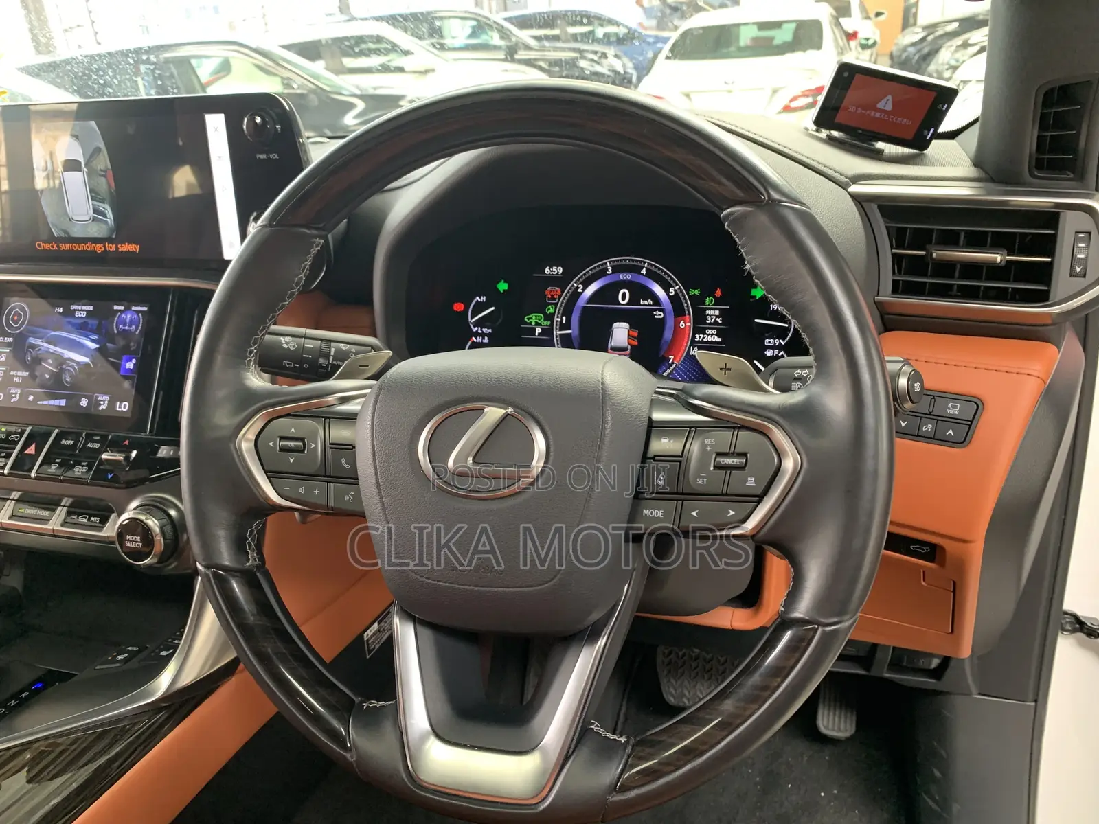 Lexus LX 2022 Off white