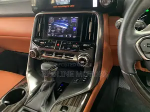 Lexus LX 2022 Off white