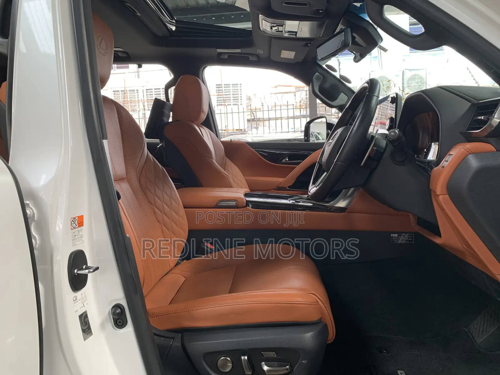 Lexus LX 2022 Off white