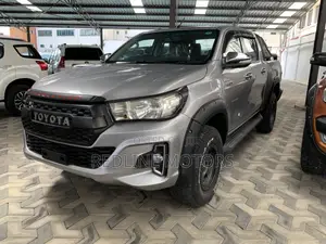 Toyota Hilux Revo Double Cab Deisel 2.4 RWD 2017 Gray