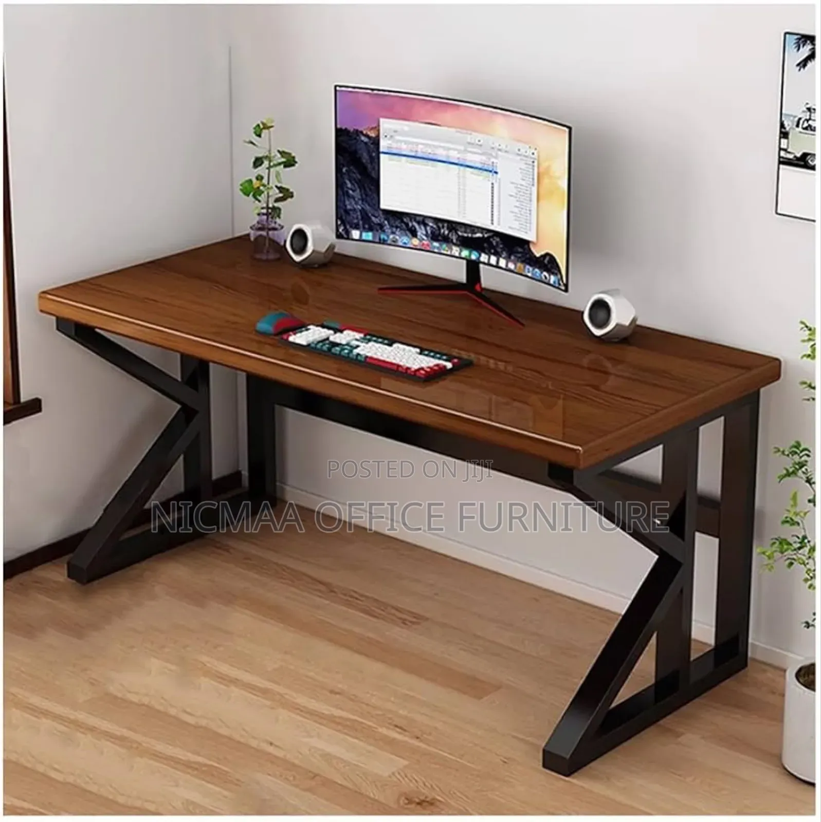 Modern Simple Computer Desk