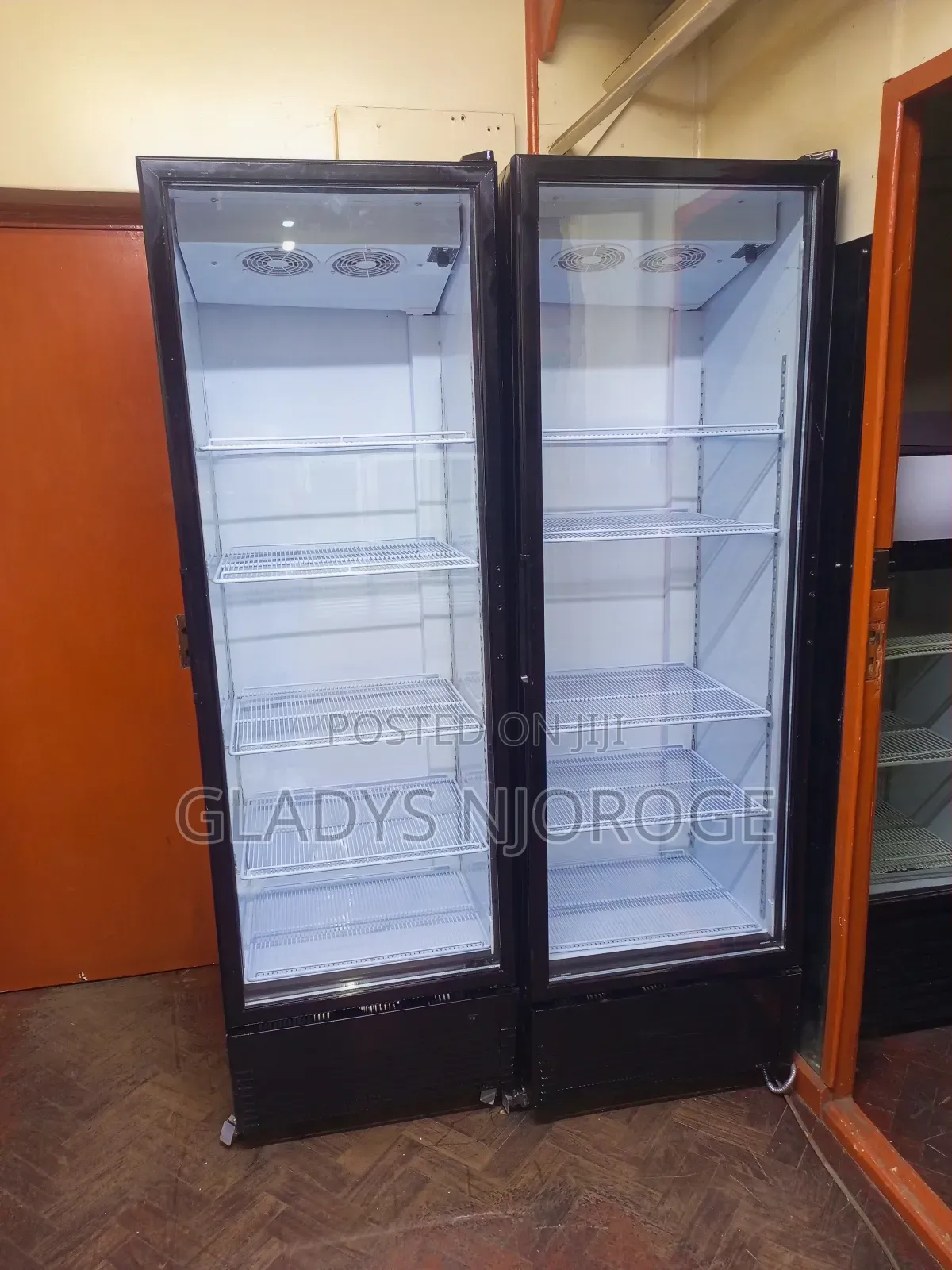 Well Maintained Chiller /as Good as New