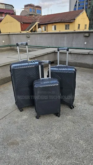 *3 in 1 Luxurious Unbreakable Pp Suitcase Size 3 3 PCS