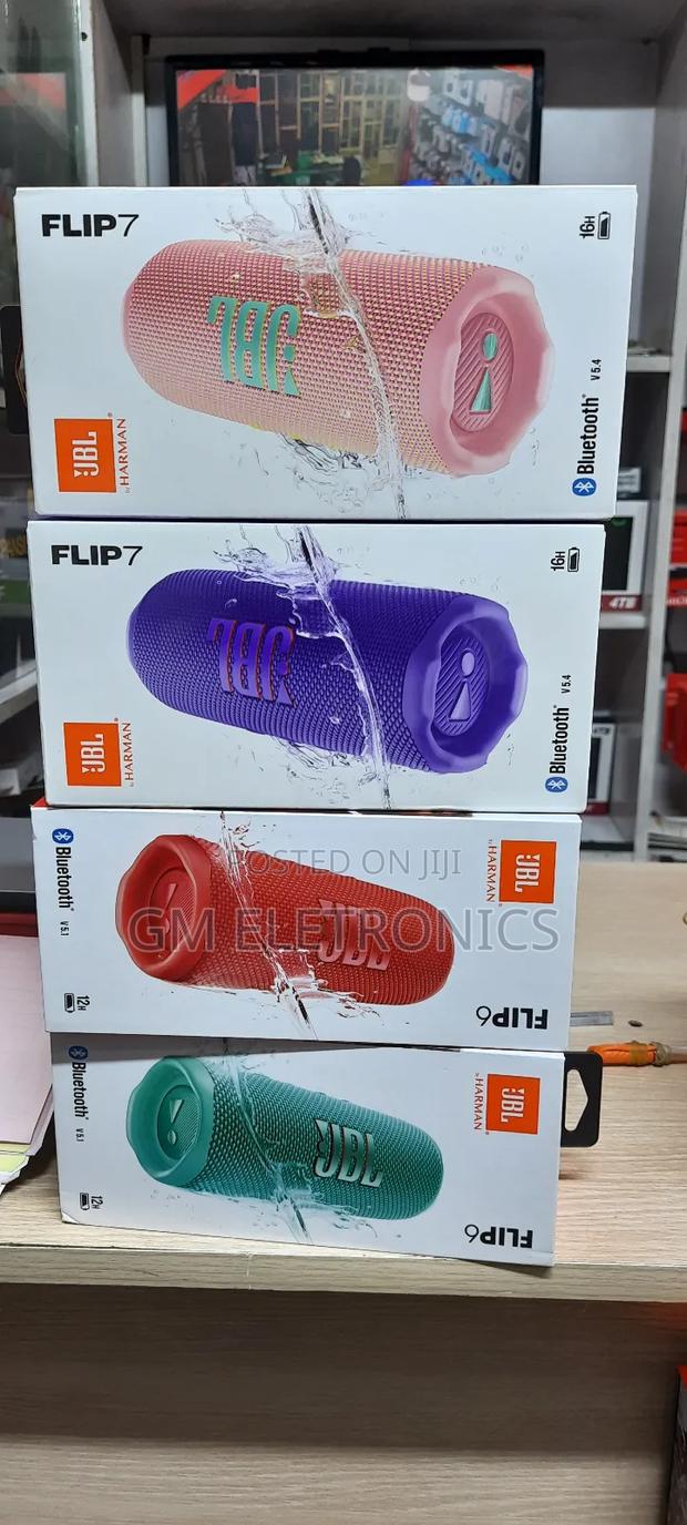 JBL Flip 7 Bluetooth Speaker . - main view