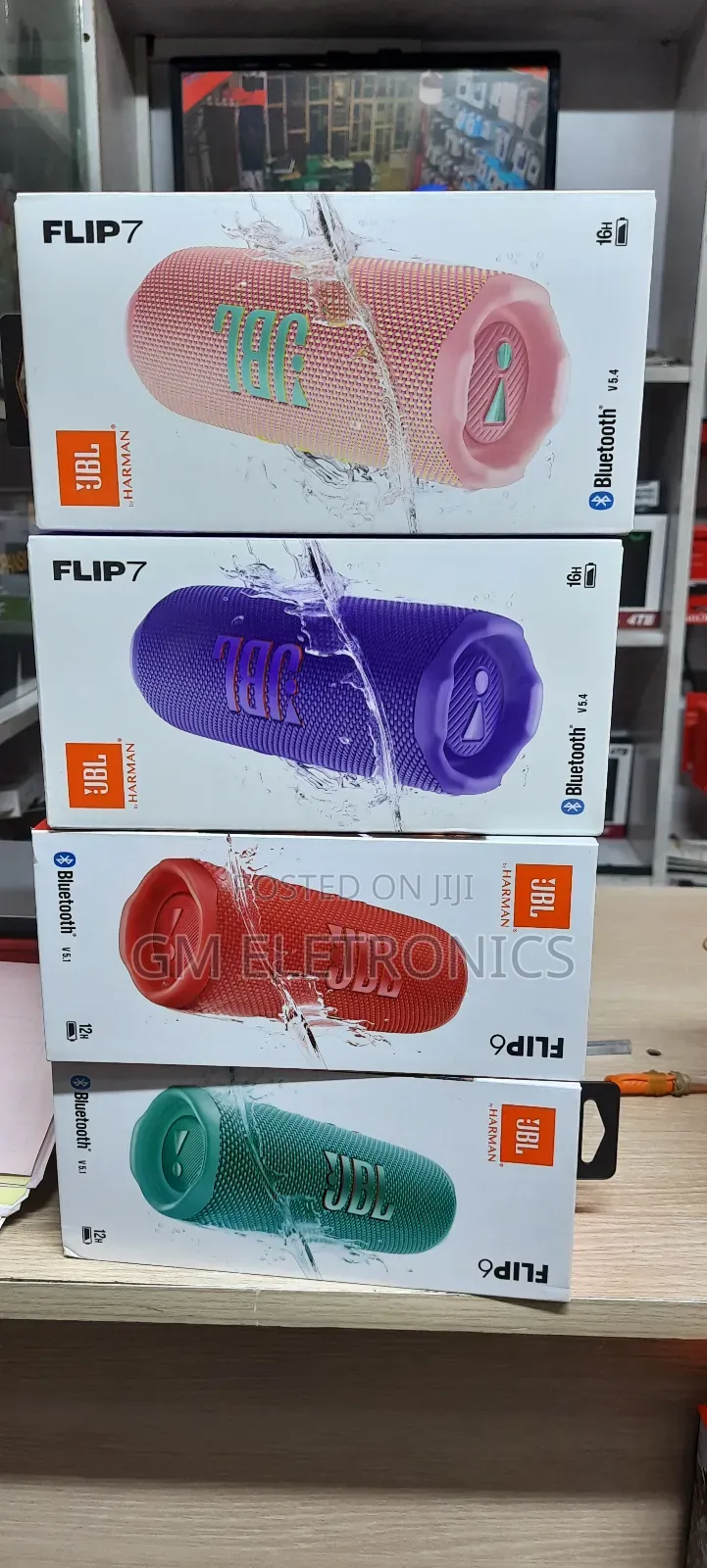 JBL Flip 7 Bluetooth Speaker .