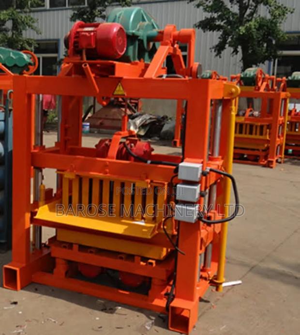 Concrete Block Paver Making Machine - thumbnail 3