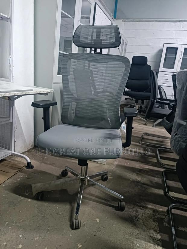 Unique Gray High Back Office Chair With Headrest Qh5tf