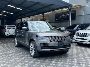 Land Rover Range Rover Vogue 2019 Gold