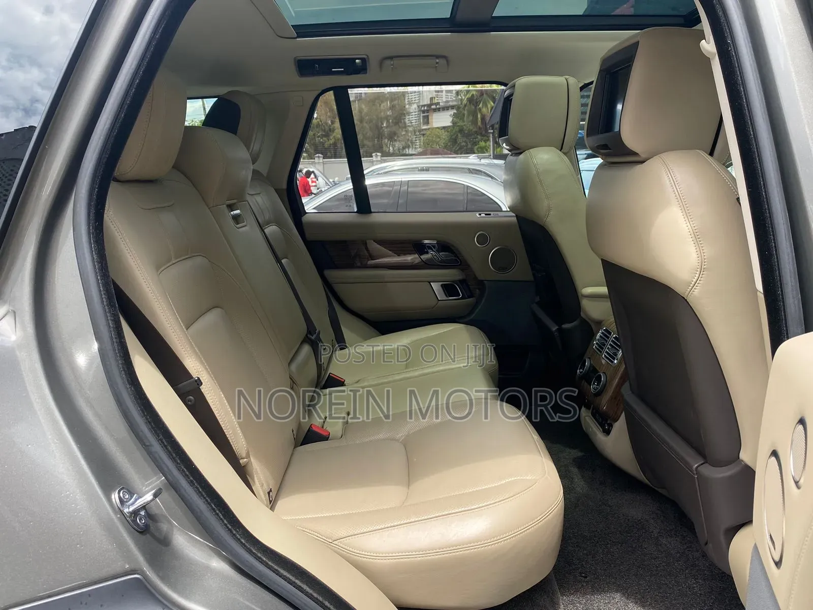 Land Rover Range Rover Vogue 2019 Gold