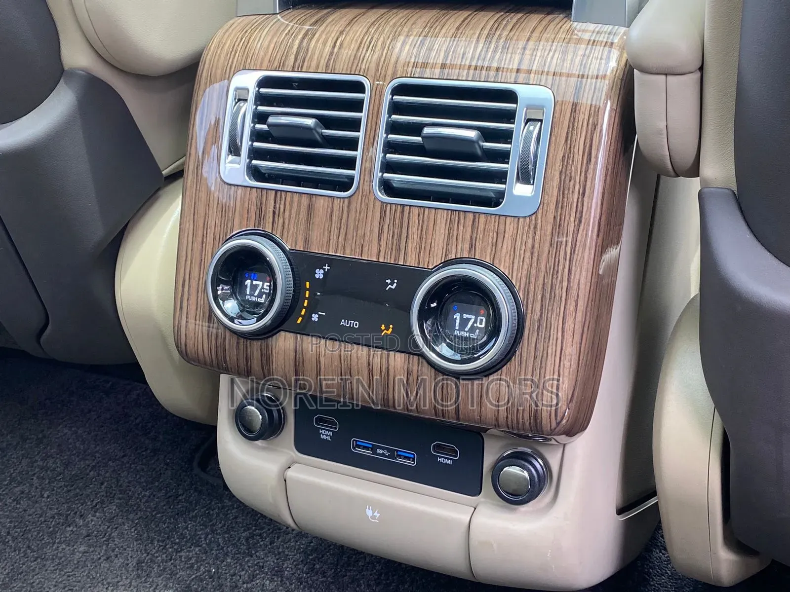 Land Rover Range Rover Vogue 2019 Gold