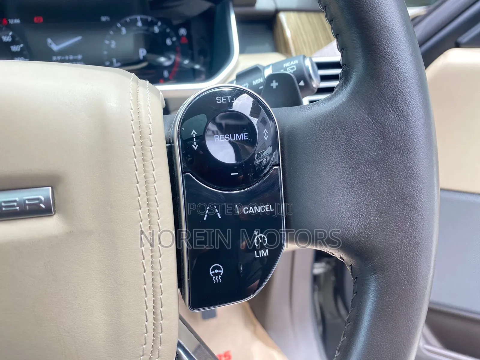 Land Rover Range Rover Vogue 2019 Gold