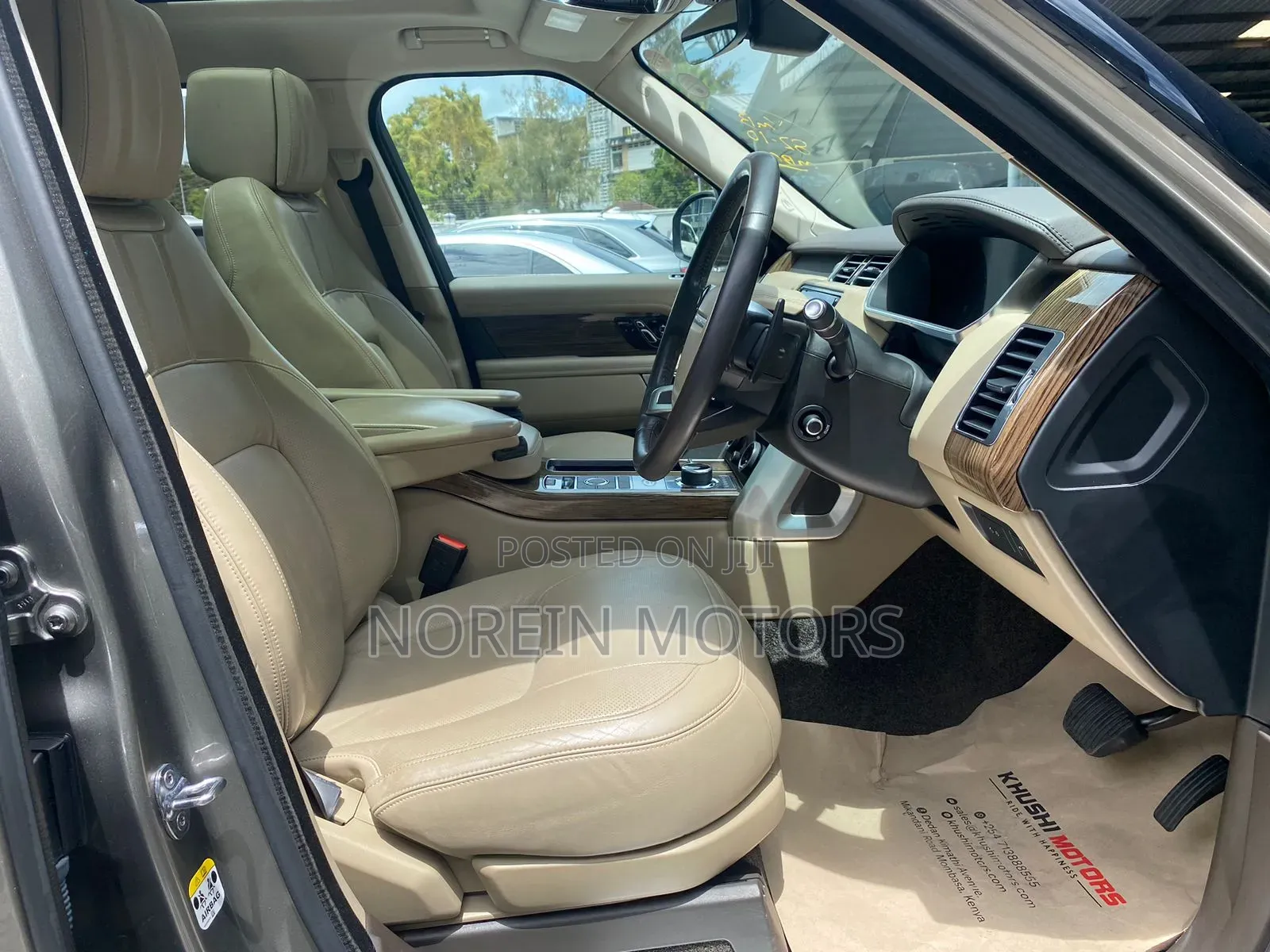 Land Rover Range Rover Vogue 2019 Gold
