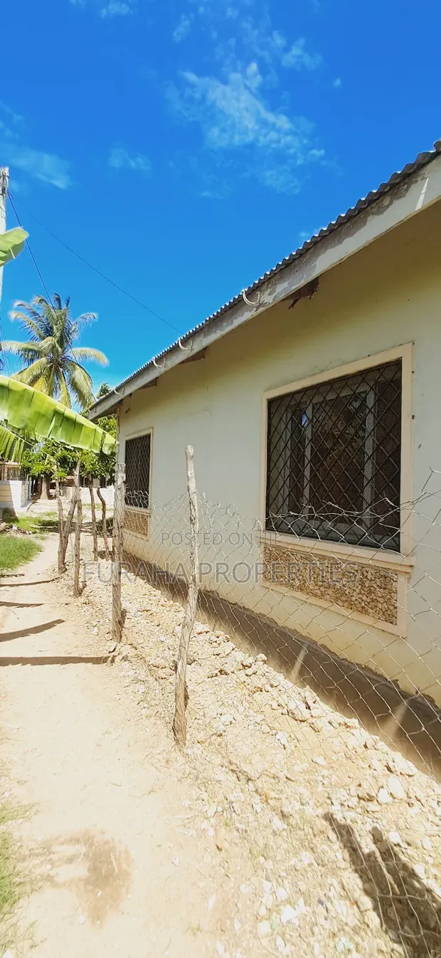 3bdrm Bungalow in Bamburi Utange for sale