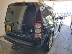 Land Rover Discovery 2012 Black