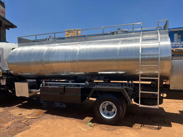 Stainless Steel Water Tanker - thumbnail 5