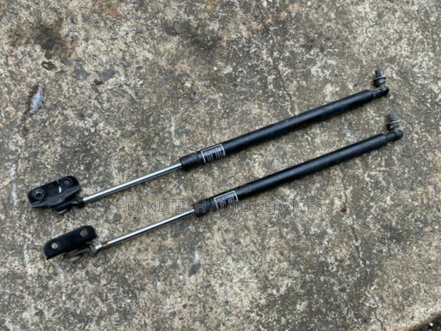 Subaru Forester Sh Bonnet Shocks