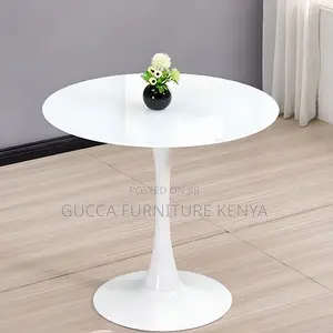 Dining Tables:Dining Rounded Table With White Vitreous Top