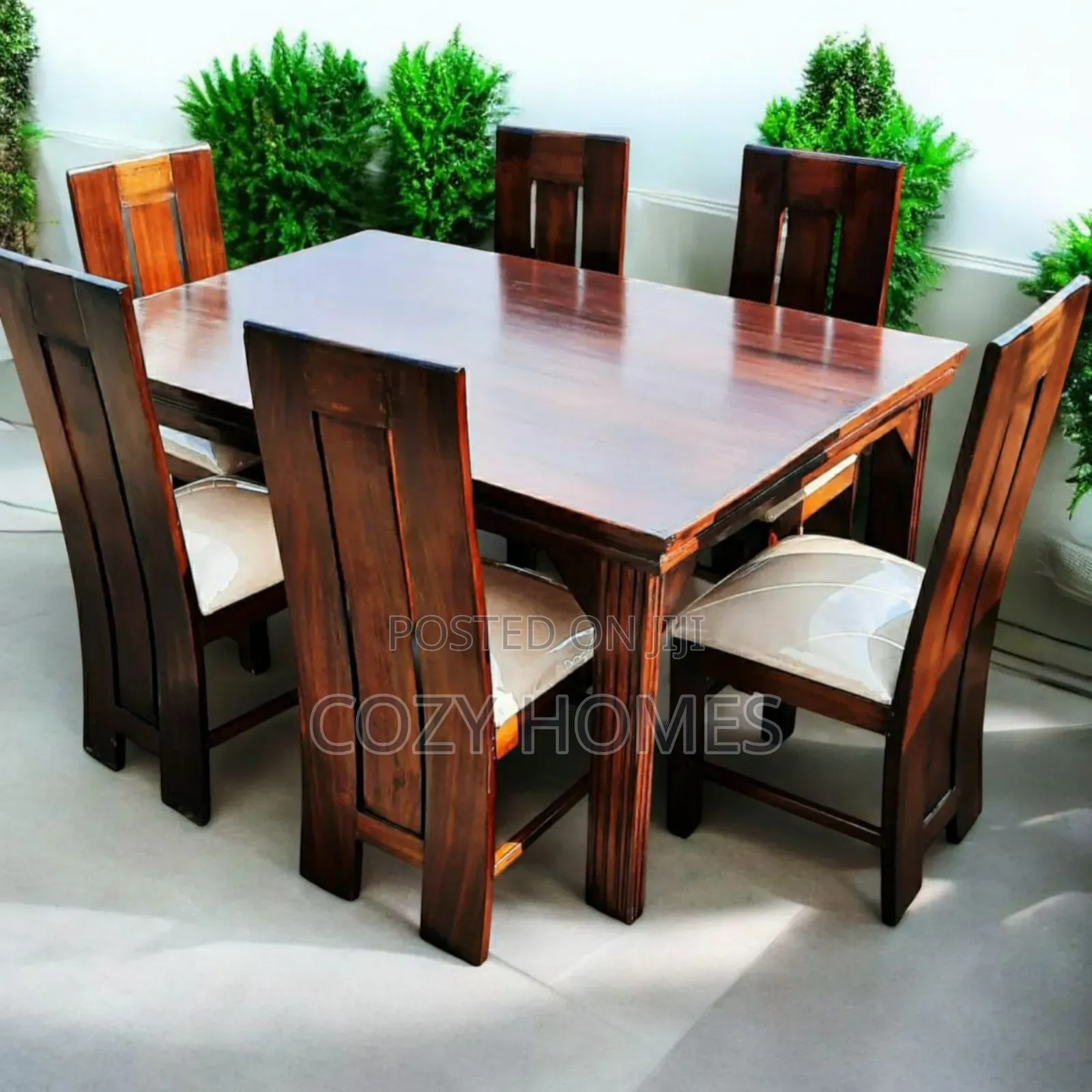 Dining Table, Polished Dining Table With a Mirror Finish
