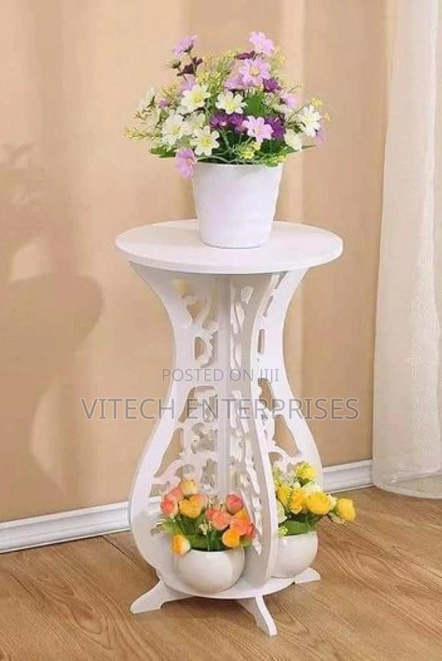 Quartered Decor/Coffee/ Flower Table - main view