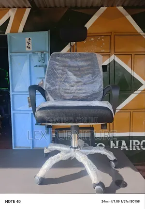 Mess Headrest Office Chair