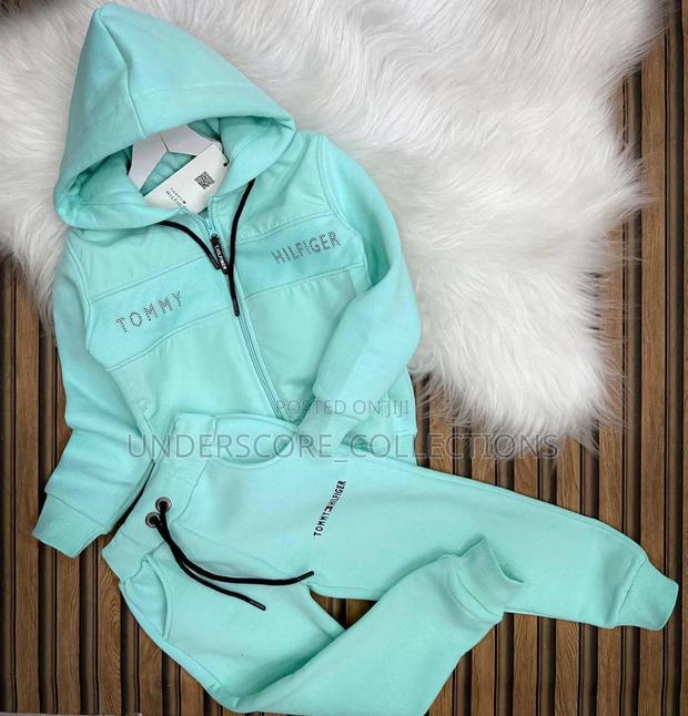 Executive Unisex Tommy Hilfiger Warm Turkey Tracksuits - thumbnail 3