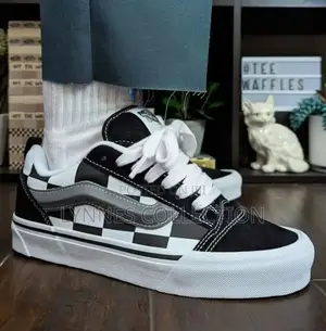 Quality Vans Off the Wall Knu Skool