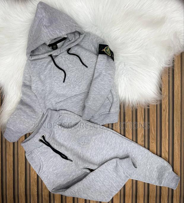 Executive Unisex Hoodies - thumbnail 4