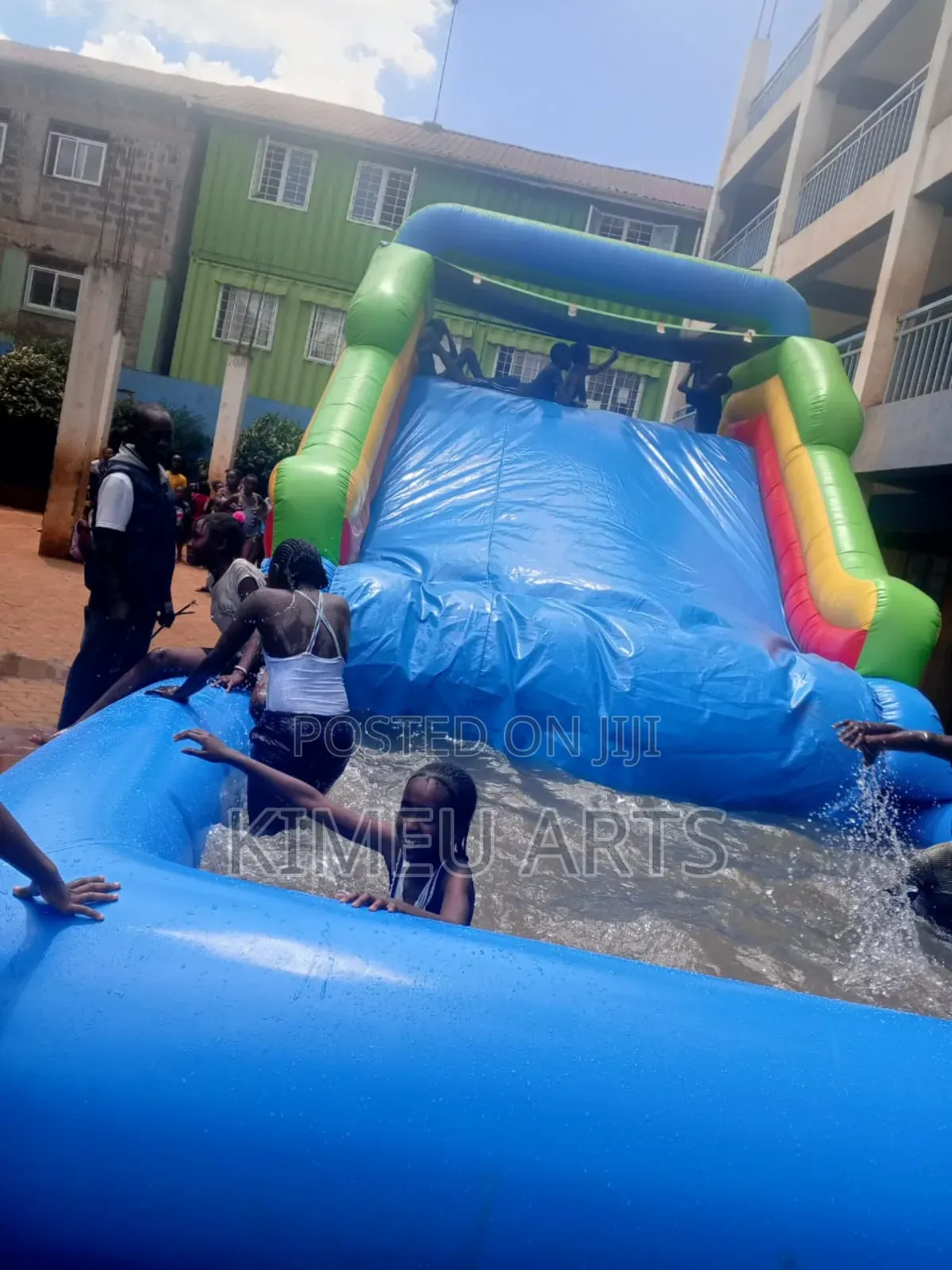 Bouncing Castles, Trampolines, Mascots, Clowns, Waterslides