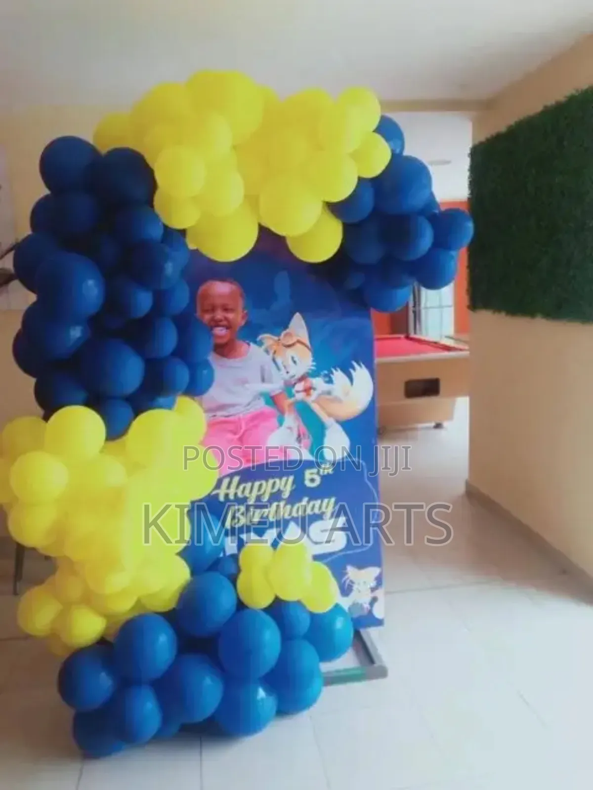 Photo Booths and Balloon Decor for Hire During Social Events