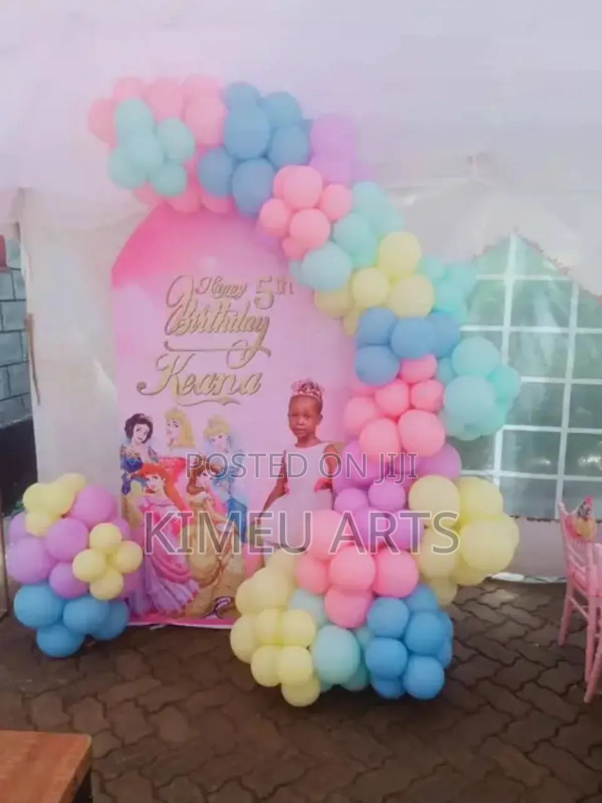 Photo Booths and Balloon Decor for Hire During Social Events