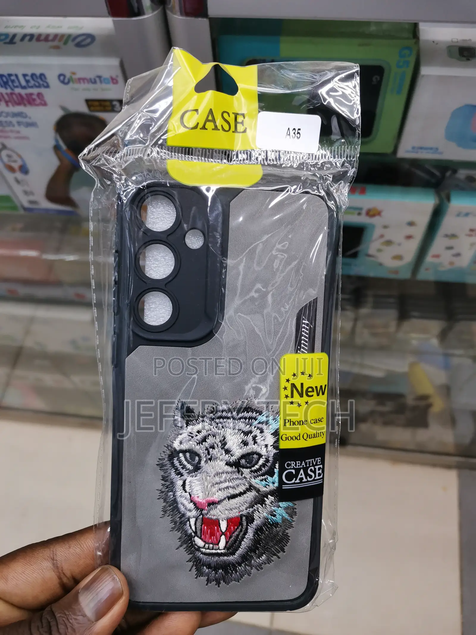 Vegadgets Nimmy Embroidery Bear Case for Galaxy A35