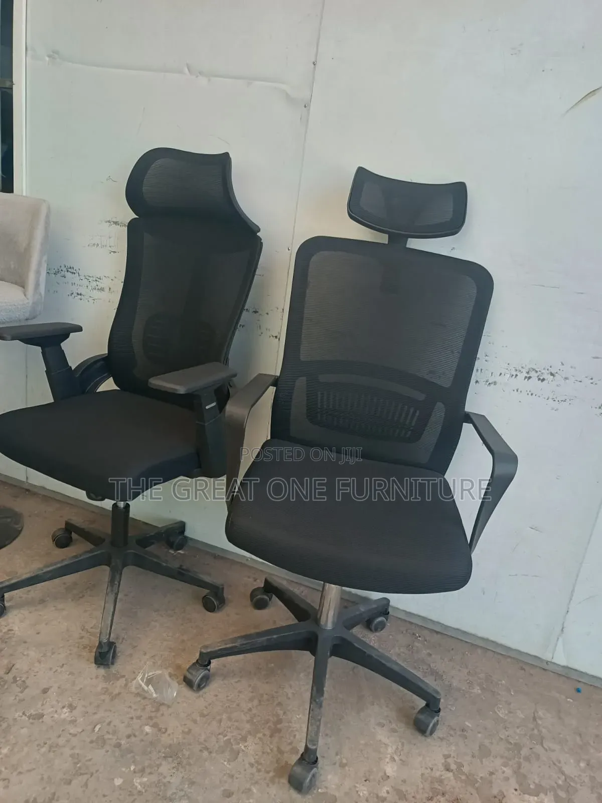 Headrest Mesh Office Chair in Black Kh6tg