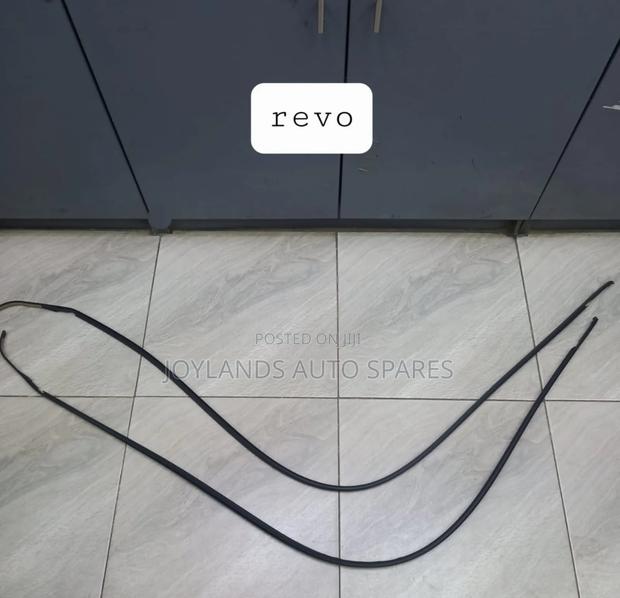 Hilux Vigo/Revo Double Cabin Roof Moulding
