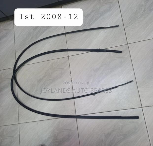 Toyota Ist 2008/2012 Roof Moulding
