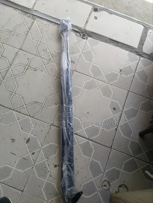 Hiace 7l Boot Shock High Roof
