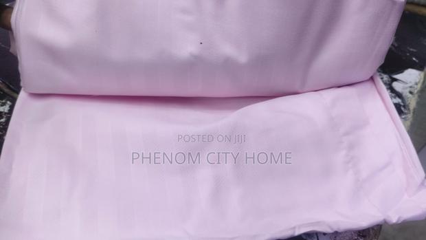 High Quality Stripped Bedsheet - thumbnail 2