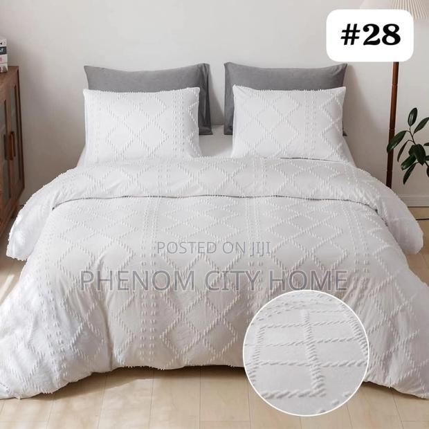 Elegant Tufted Duvet Cover