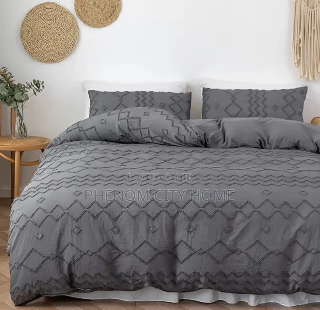 Elegant Tufted Duvet Cover