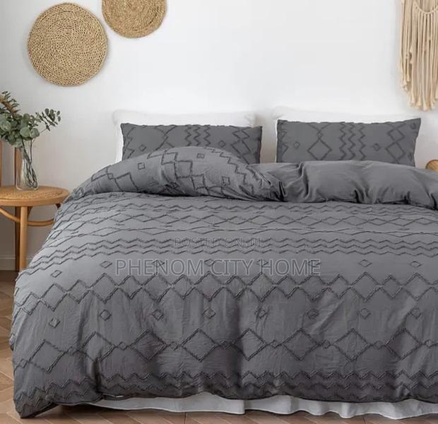 Elegant Tufted Duvet Cover - thumbnail 2