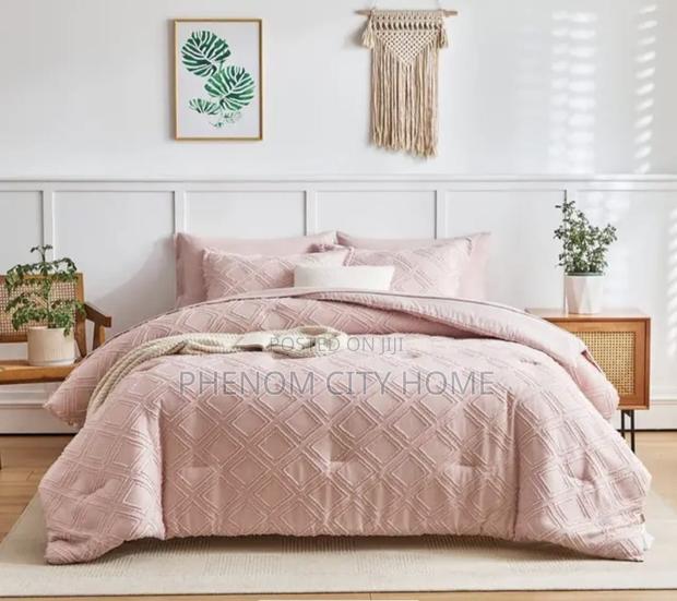 King Size Tufted Duvet - thumbnail 2