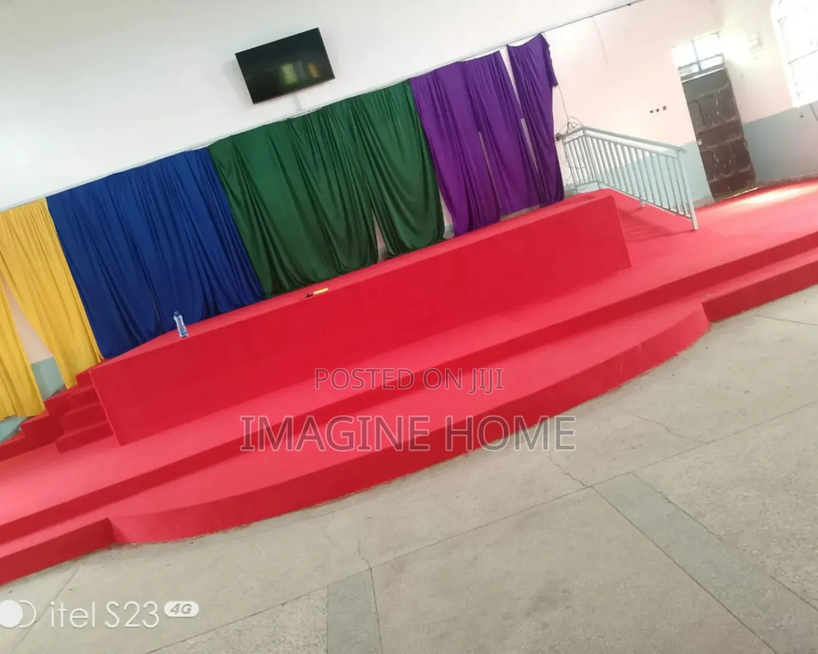 Red Wall to Wall Carpet Decorations