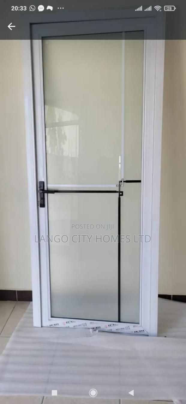 Bathroom Aluminium Doors - thumbnail 2