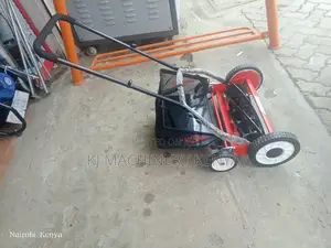 18 Inch Manual Lawnmower