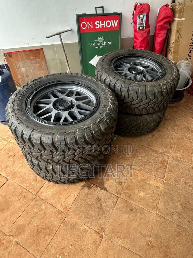 2019 All Terrain Raptor Rims and Toyo Tires