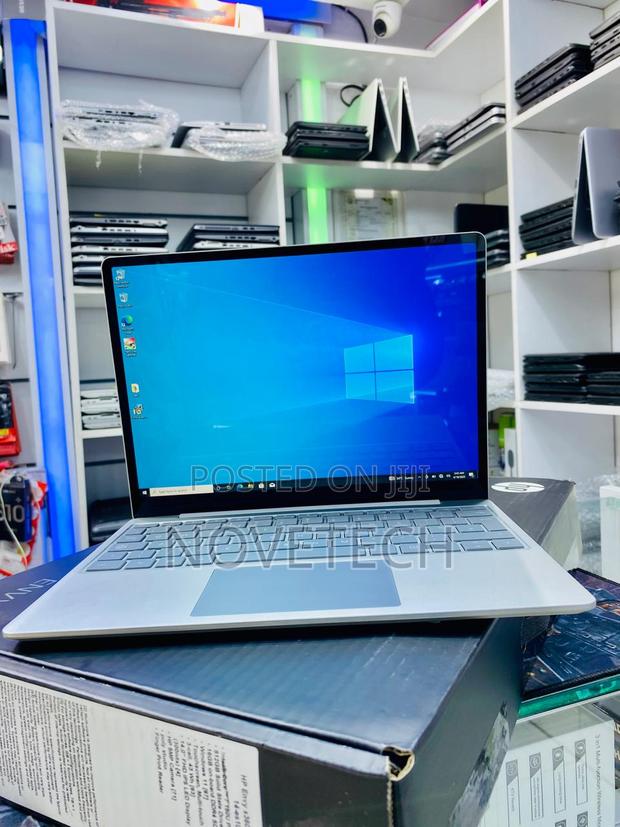 Laptop Microsoft Surface Go 16GB Intel Core i5 SSD 256GB - thumbnail 3