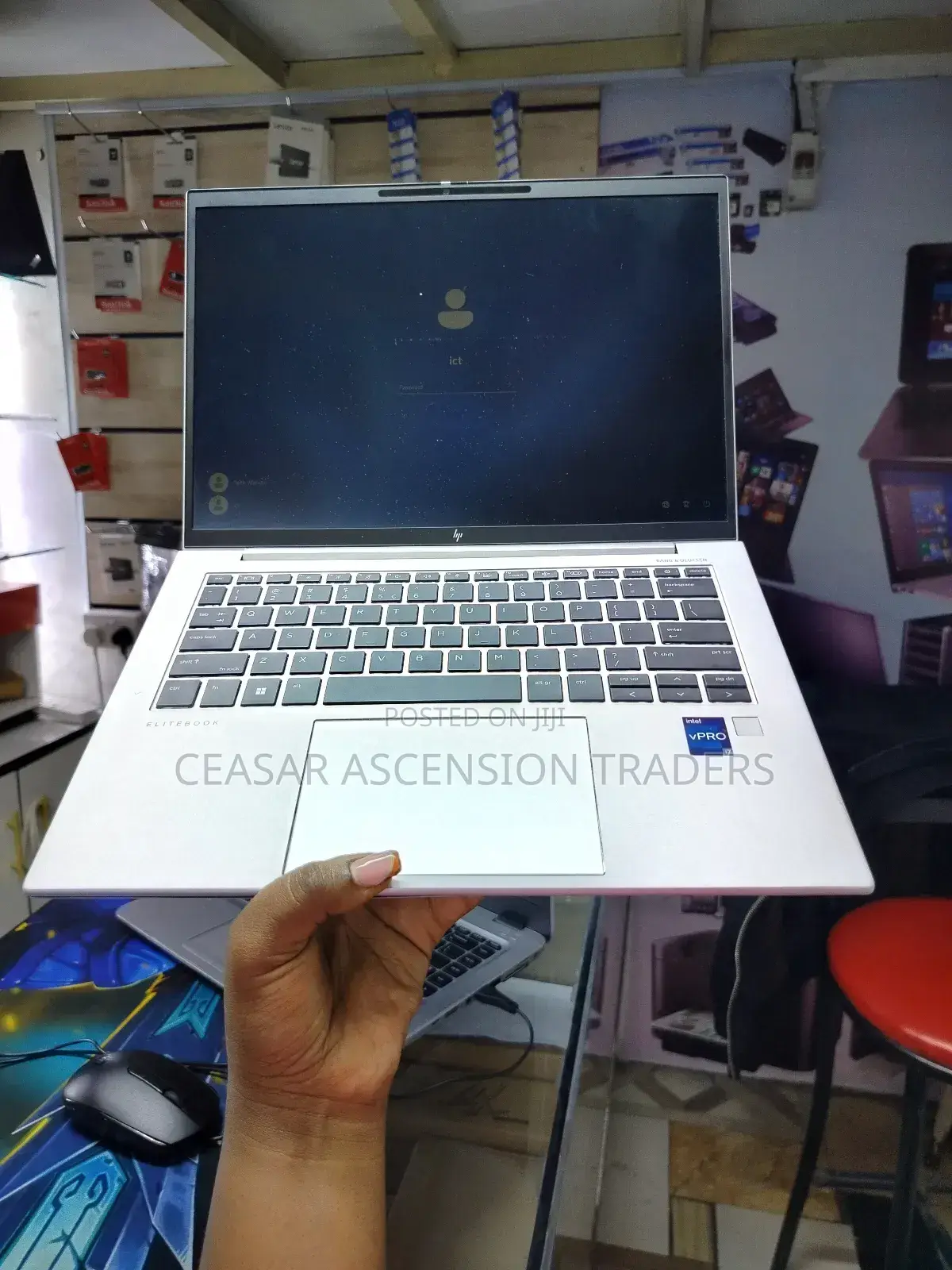 Laptop HP EliteBook 830 G9 16GB Intel Core I7 SSD 512GB
