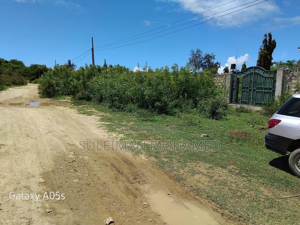 Plot for Sale - thumbnail 4