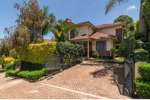 4bdrm Townhouse/Terrace in Loresho for sale