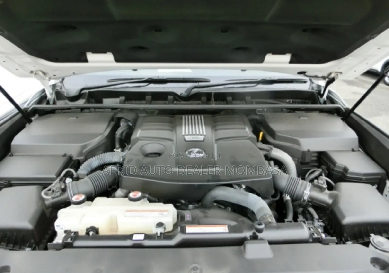 Lexus LX 2022 White